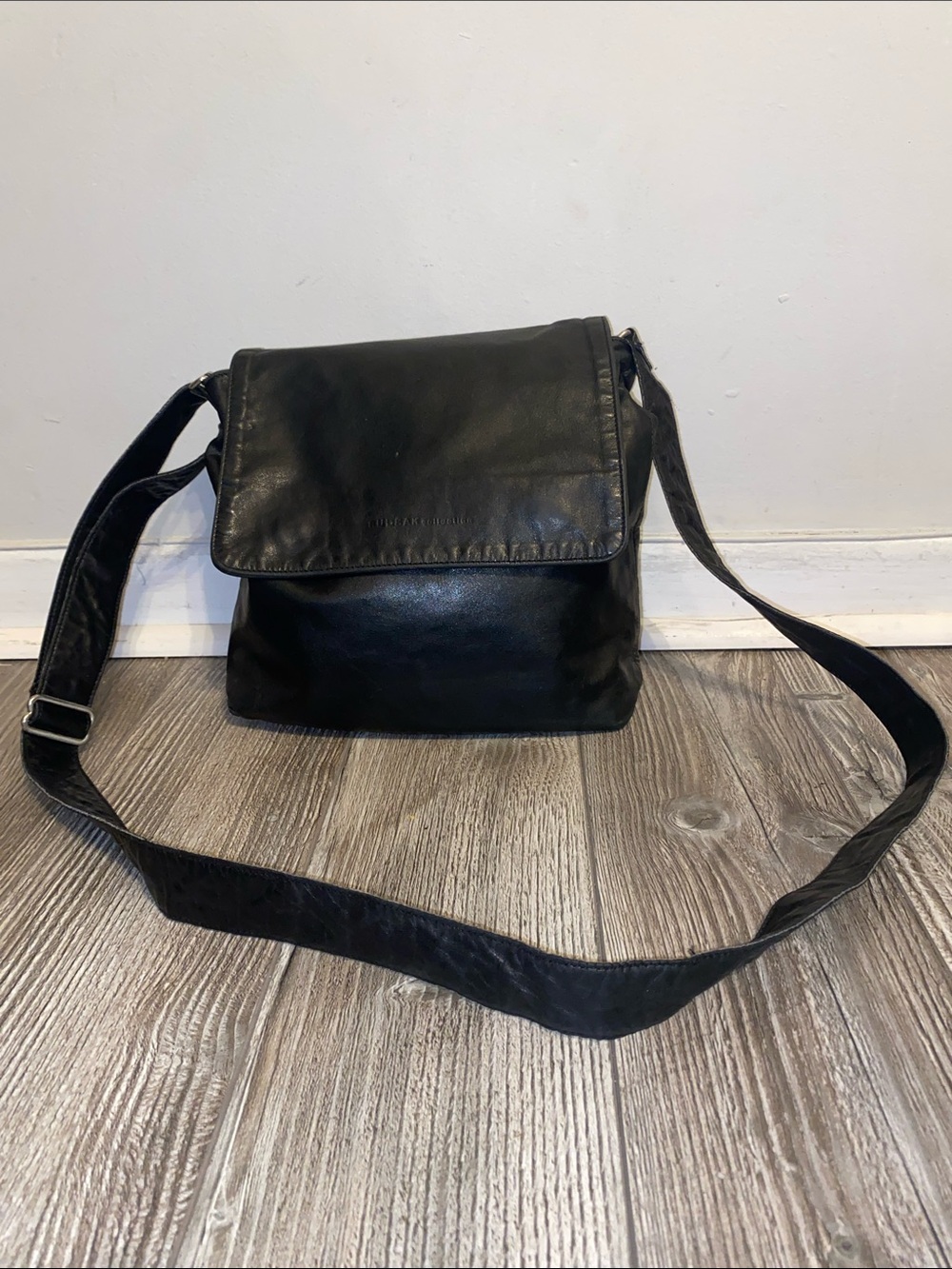 Rudsak  crossbody messenger Flap bag 💼